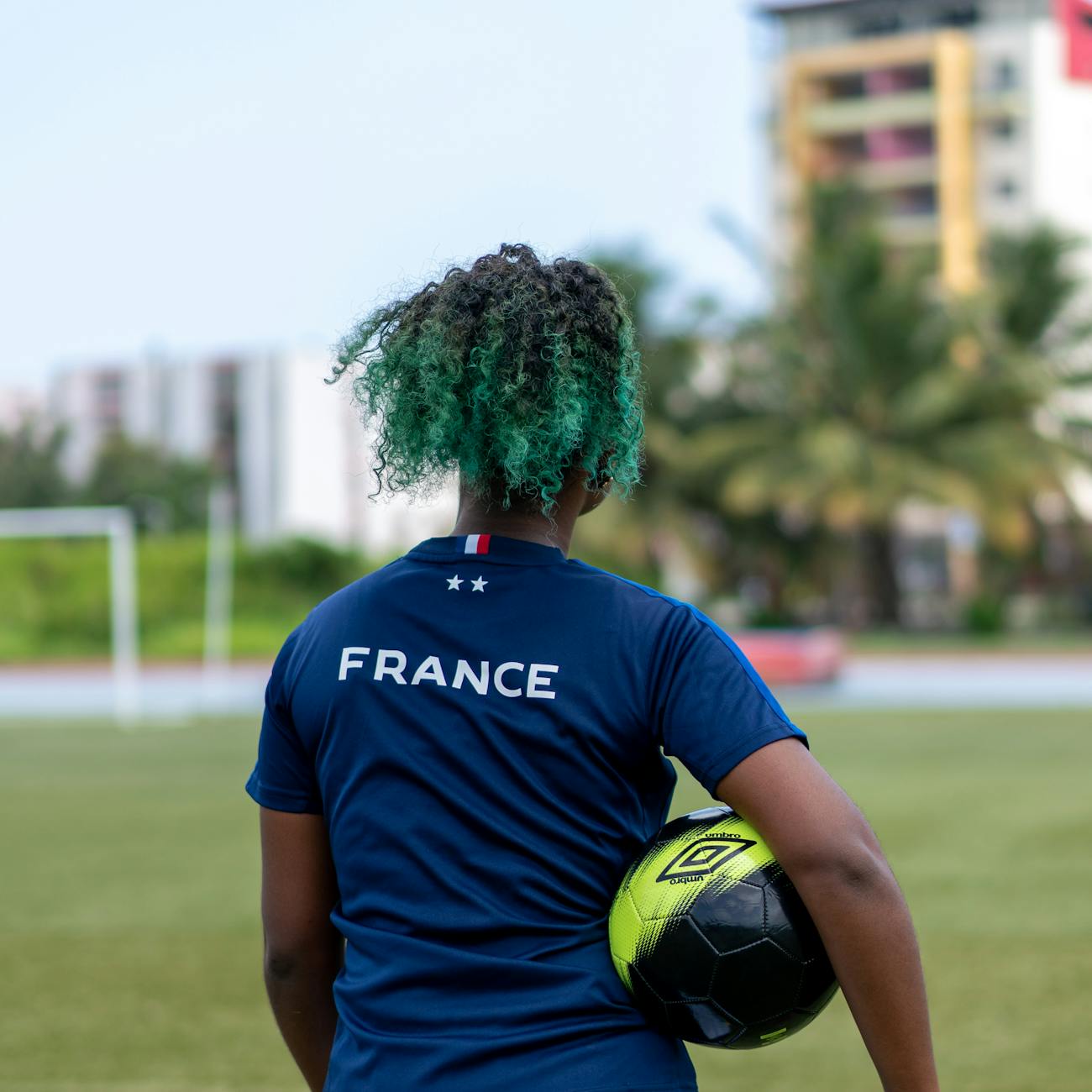 Goal-setting strategies in football sports psychology