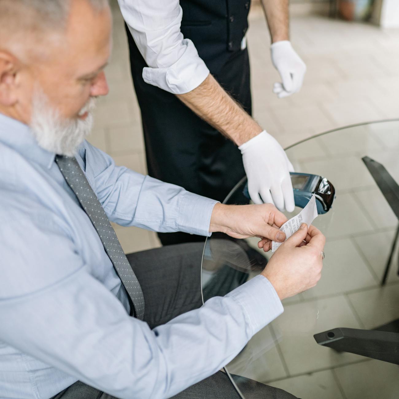 Robotics and Automation in Hotel Services  