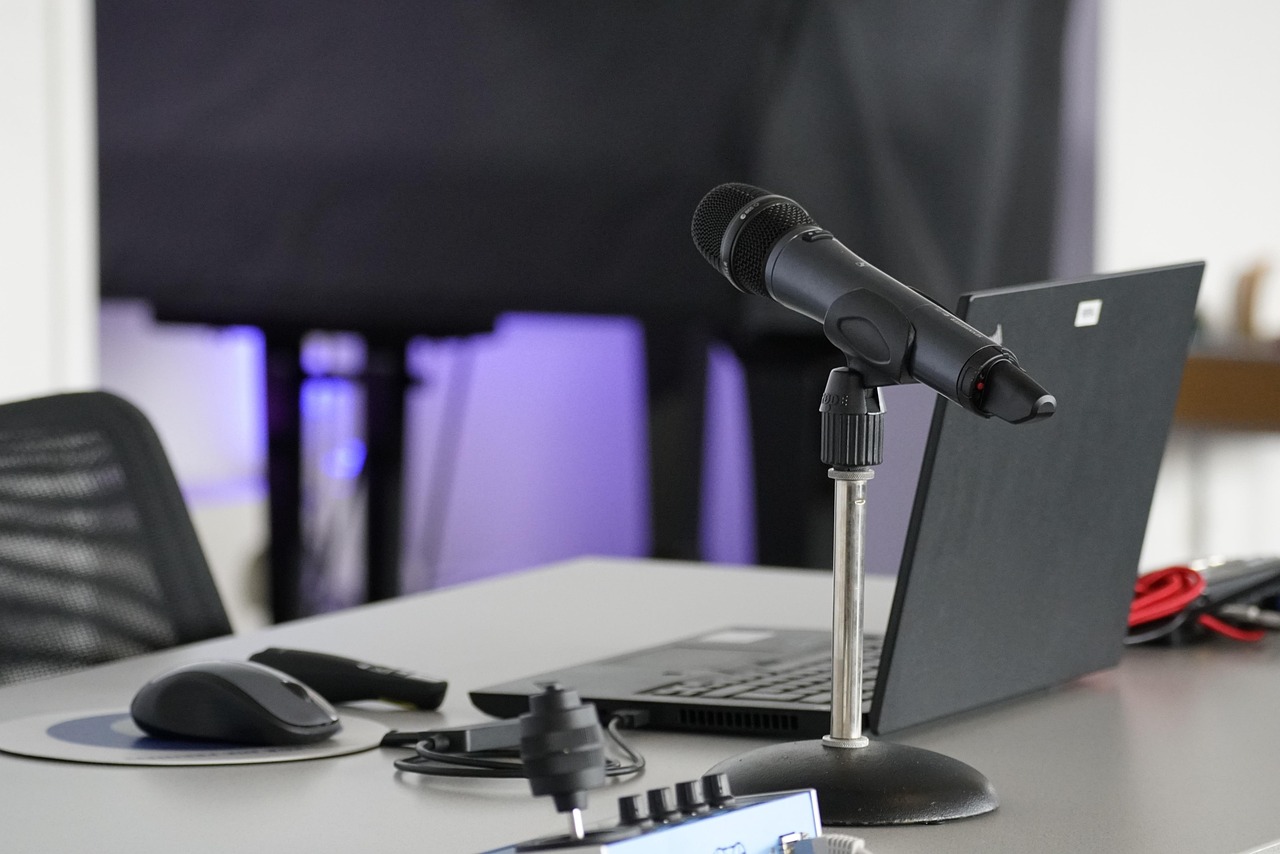 Strategic Communication for Executive Assistants