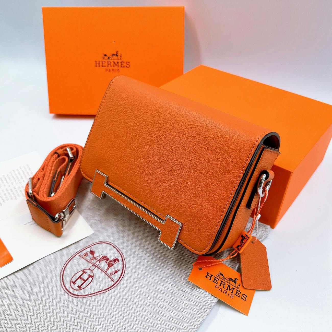 Brand Development for Fashion Accessories