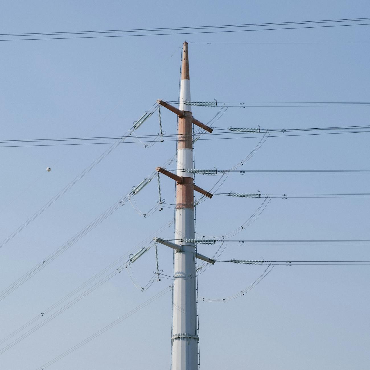 Grid-Tied Solar Power System Project Management.