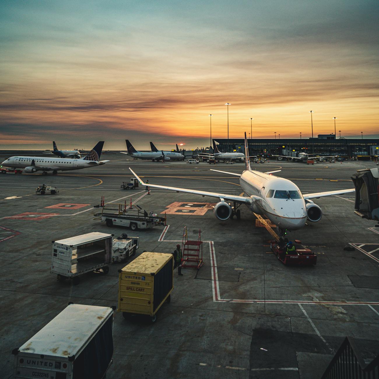 Leadership and Organizational Behavior in Aviation